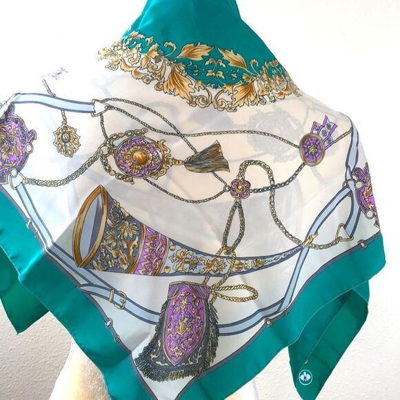 Vintage 80s Scarf - Picture 6 of 8